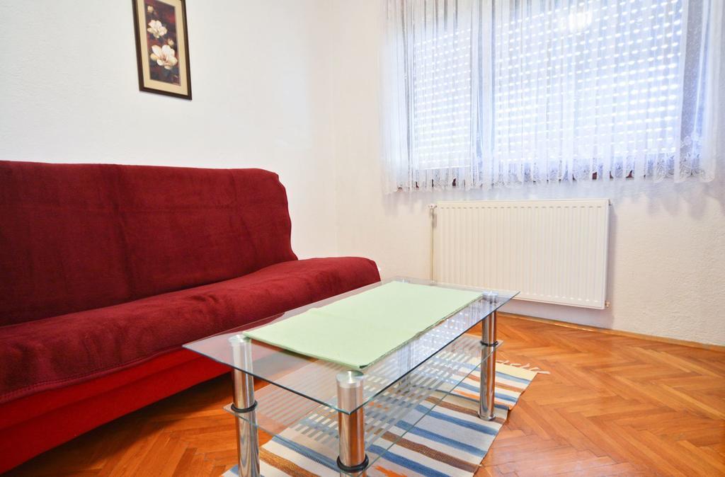 Korana Apartment Szluin Szoba fotó